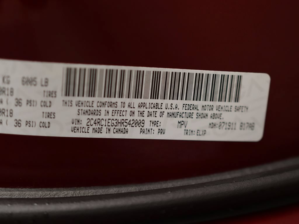 Used 2017 Chrysler Pacifica Touring-L Plus w/ Tire & Wheel Group FWD image 44