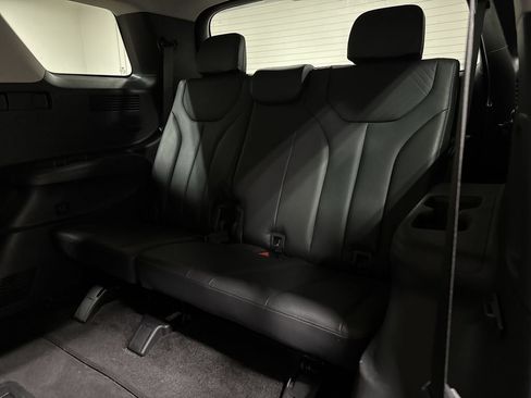 Used 2024 Hyundai Palisade SEL FWD image 24