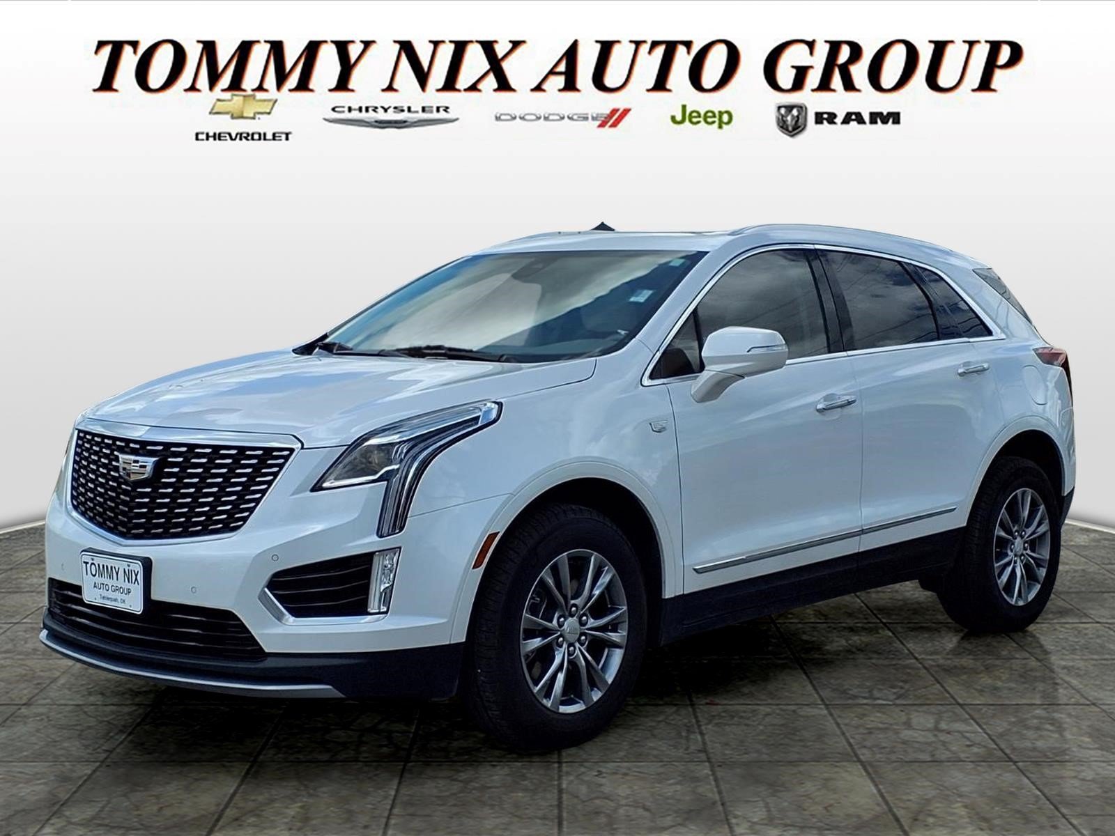 Used 2023 Cadillac XT5 Premium Luxury FWD image 1