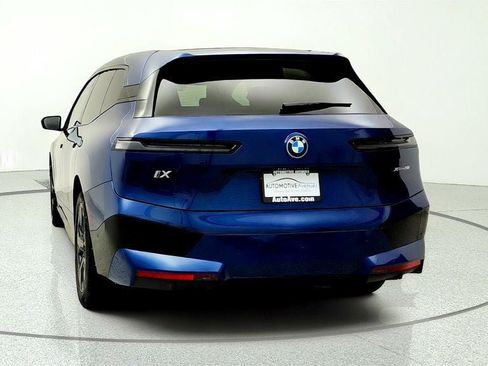 Used 2025 BMW iX xDrive50 AWD/4WD image 6