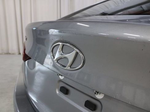 Used 2021 Hyundai Accent SE FWD image 29