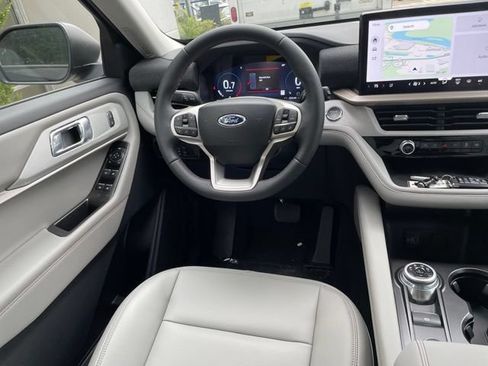 New 2026 Ford Explorer Active w/ Active Comfort Package AWD/4WD image 12