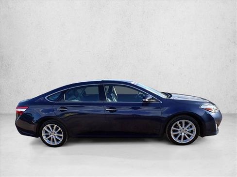 Used 2014 Toyota Avalon Limited FWD image 5