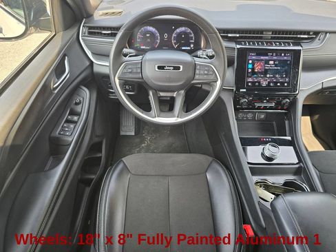 Used 2024 Jeep Grand Cherokee Altitude AWD/4WD image 17