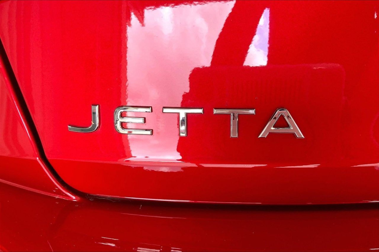 Used 2024 Volkswagen Jetta Sport FWD image 31
