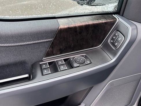 Used 2023 Ford F150 Lariat w/ Equipment Group 502A High image 11