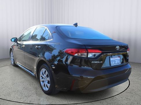 Used 2024 Toyota Corolla LE image 6