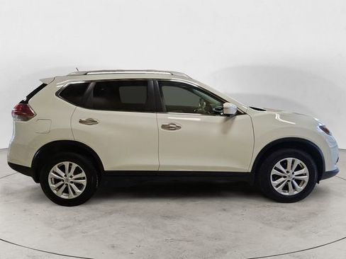 Used 2015 Nissan Rogue SV w/ SV Premium Package image 6