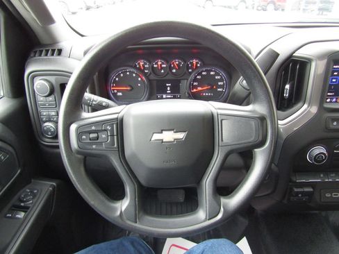 Used 2025 Chevrolet Silverado 2500 W/T w/ WT Convenience Package image 18