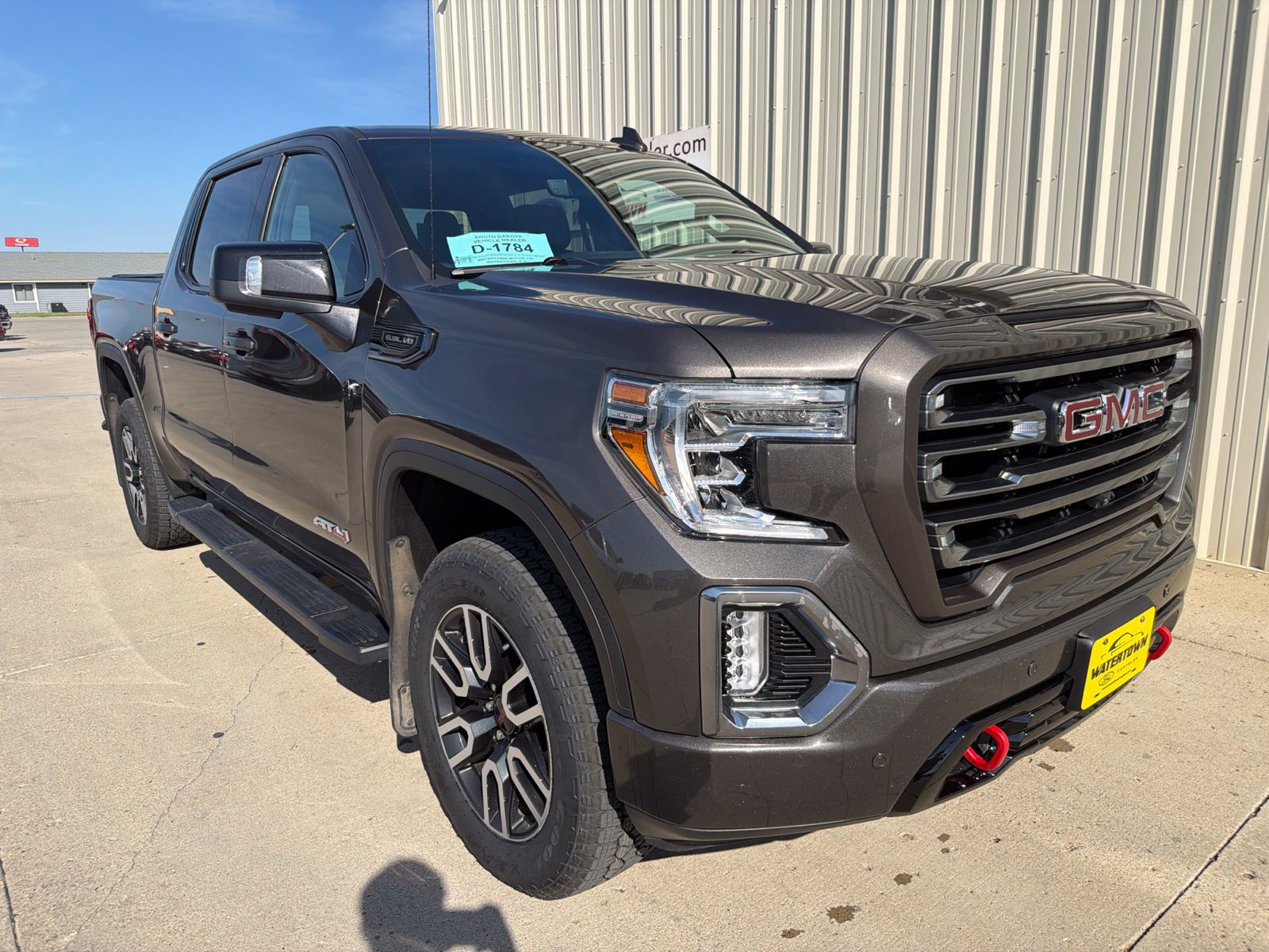 Used 2020 GMC Sierra 1500 AT4 w/ AT4 Premium Package AWD/4WD image 2
