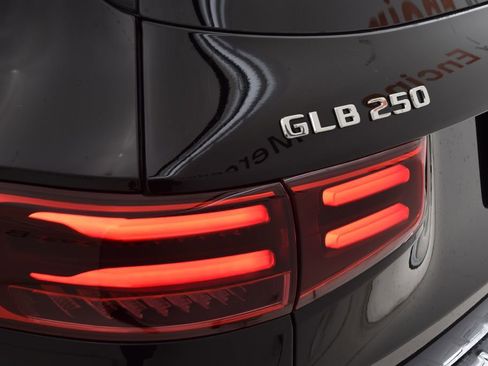 New 2026 Mercedes-Benz GLB 250 image 13