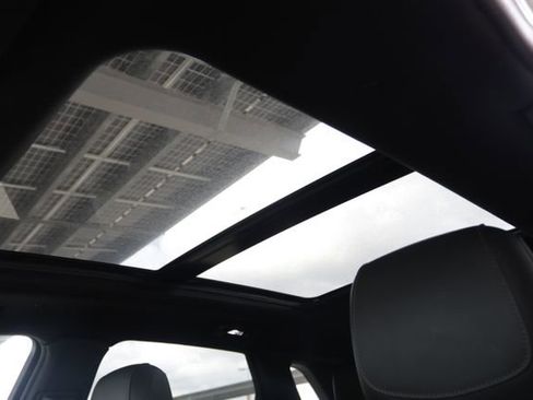 Certified 2025 Cadillac XT5 Premium Luxury image 27