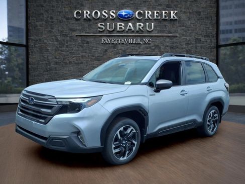 New 2026 Subaru Forester Premium AWD/4WD image 3