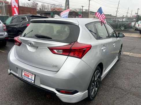 Used 2018 Toyota Corolla iM w/ Carpet Mat Package (TMS) image 8