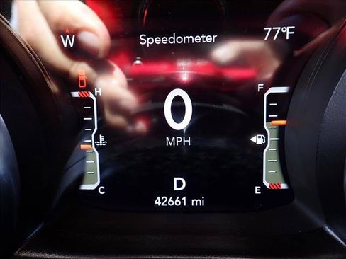 Used 2022 Jeep Gladiator Mojave w/ Cold Weather Group AWD/4WD image 24