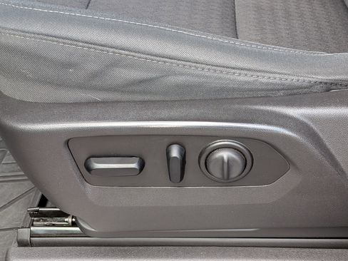 Used 2020 Chevrolet Silverado 1500 RST w/ All-Star Edition image 15