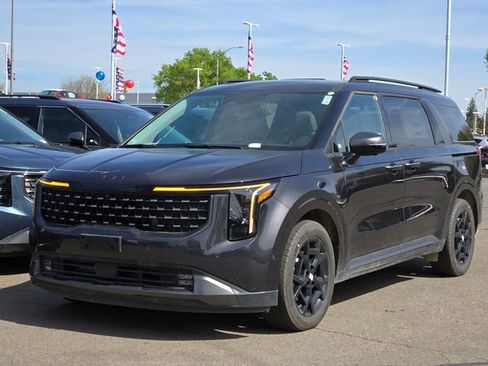 New 2025 Kia Carnival SX w/ SX Dark Edition Package image 9