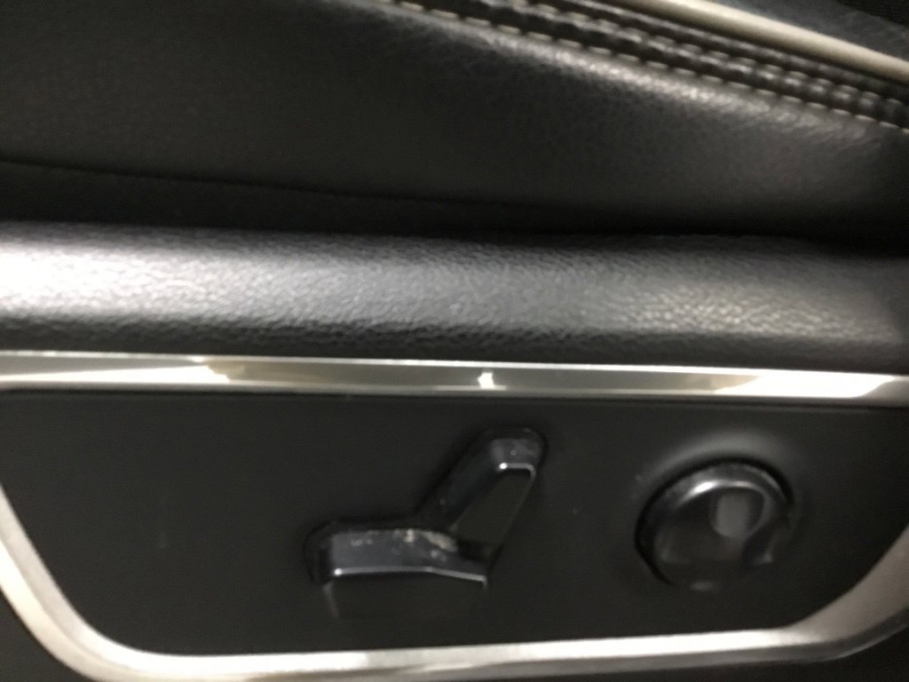 Used 2020 RAM 1500 Laramie AWD/4WD image 10