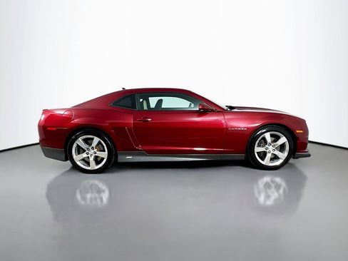 Used 2010 Chevrolet Camaro SS w/ LPO, Ground Effects Package RWD image 9