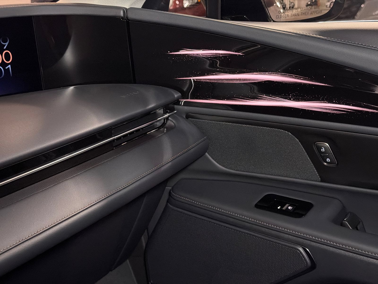 New 2026 Lincoln Nautilus Premier AWD/4WD image 31