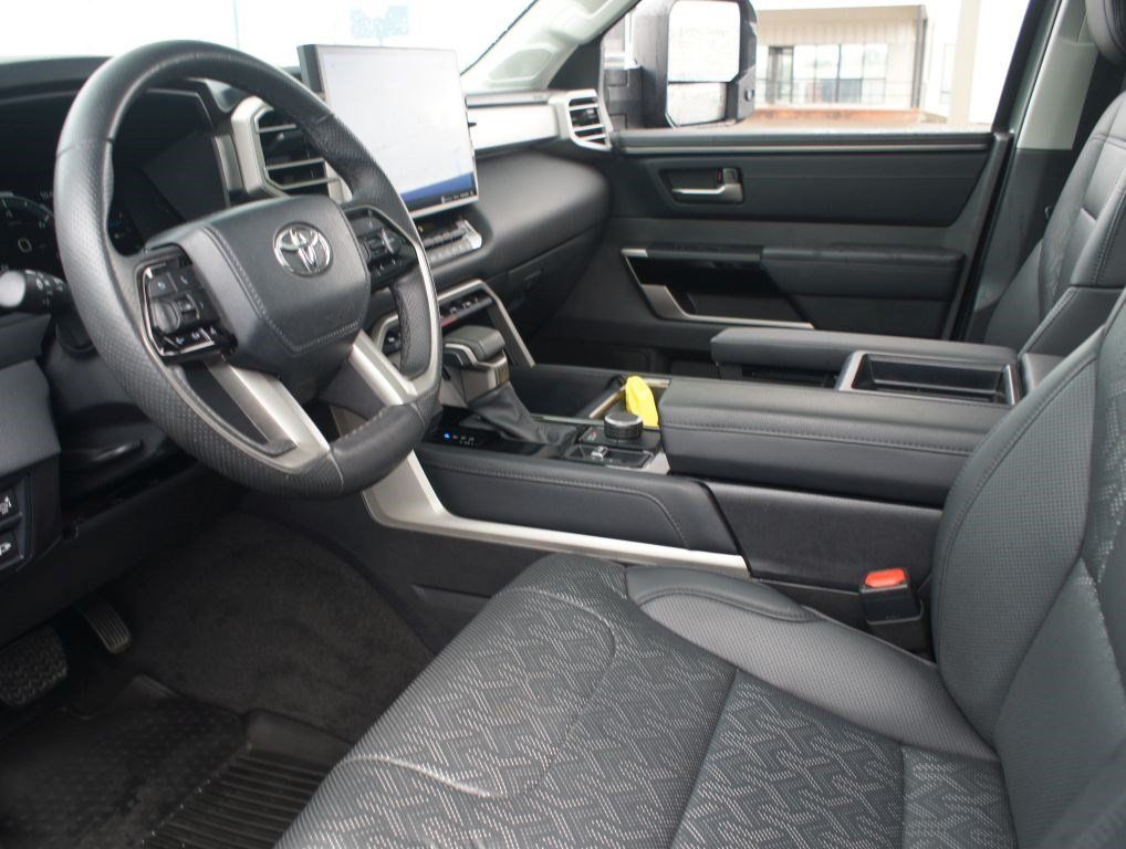 Used 2024 Toyota Tundra Limited AWD/4WD image 14