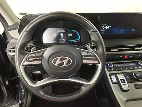 Used 2025 Hyundai Palisade SEL FWD image 14