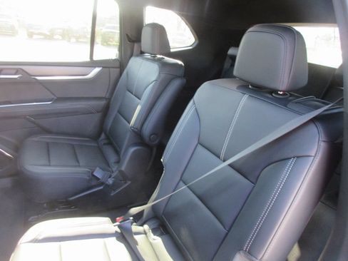 New 2026 GMC Acadia Elevation w/ Super Cruise Package AWD/4WD image 14