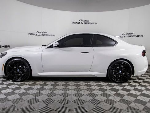 Used 2025 BMW 230i 230i w/ M Sport Package image 7