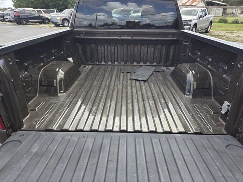 Used 2023 Chevrolet Silverado 1500 LT AWD/4WD image 8