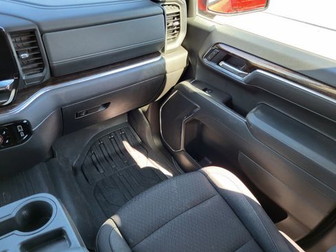 Used 2024 GMC Sierra 1500 Elevation w/ LPO, Elevation Black Package image 16