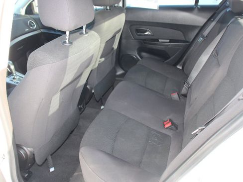 Used 2014 Chevrolet Cruze LT image 13
