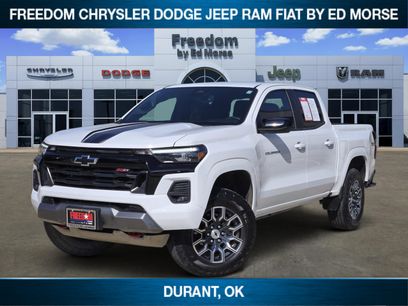 Used 2024 Chevrolet Colorado Z71 w/ Z71 Convenience Package 2