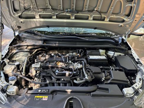 Used 2025 Toyota Corolla LE FWD image 30