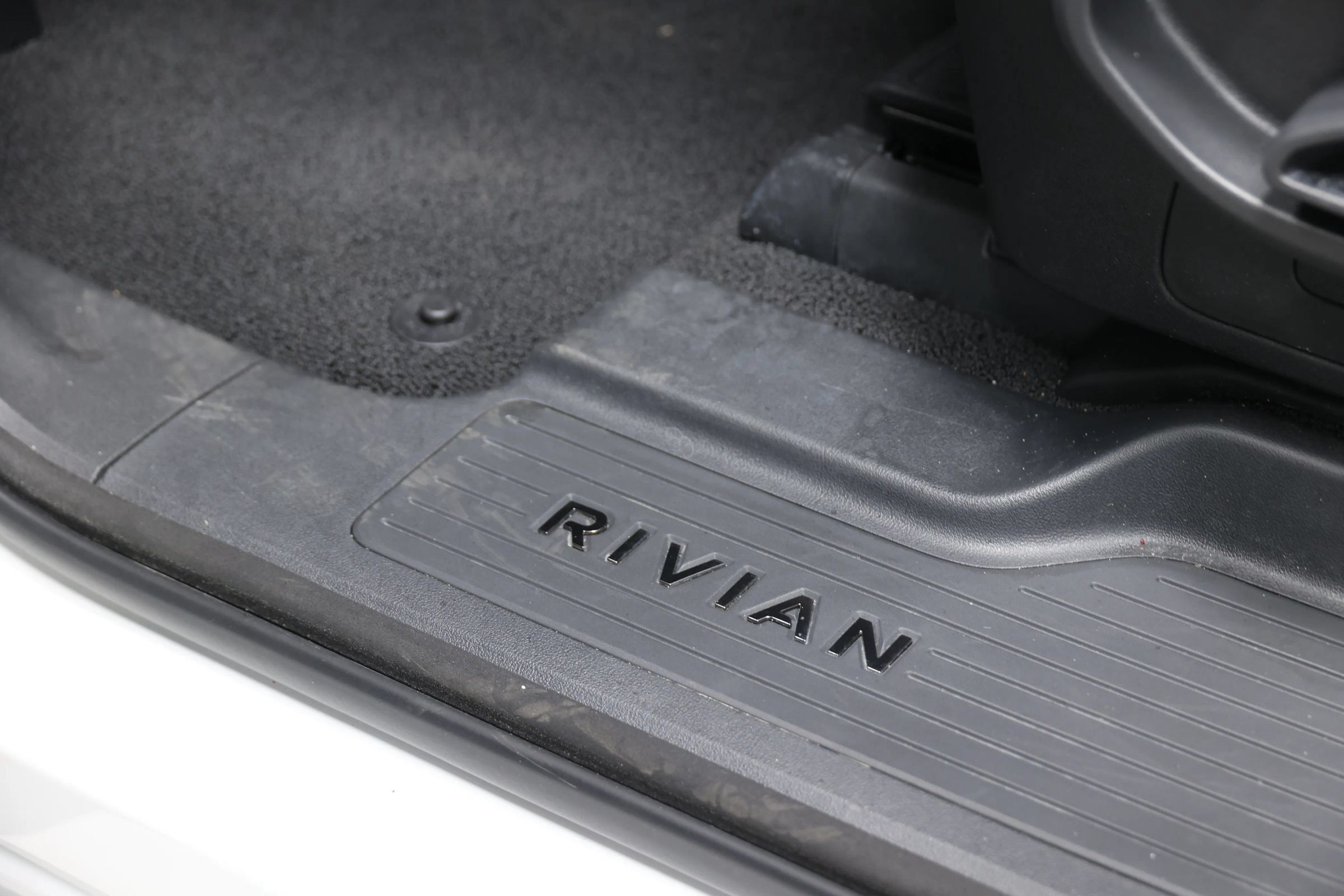 Used 2024 Rivian R1S Adventure Quad AWD/4WD image 52