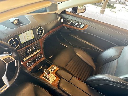 Used 2013 Mercedes-Benz SL 550 SL 550 w/ Premium Pkg image 25