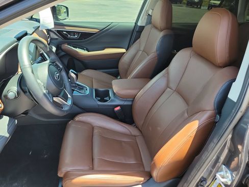 Used 2025 Subaru Outback Touring XT AWD/4WD image 16