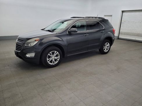 Used 2017 Chevrolet Equinox LT w/ Convenience Package AWD/4WD image 2