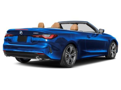 Used 2024 BMW 430i Convertible w/ M Sport Package RWD image 2