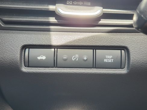 Used 2025 Nissan Altima 2.5 SV FWD image 22