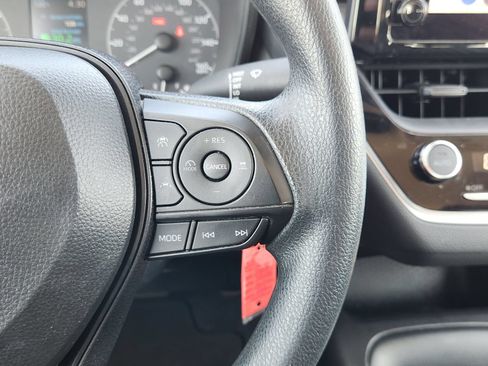 Used 2024 Toyota Corolla LE FWD image 33