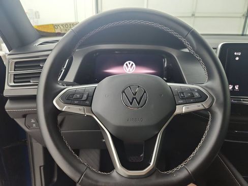 Used 2026 Volkswagen Atlas Cross Sport SE FWD image 23
