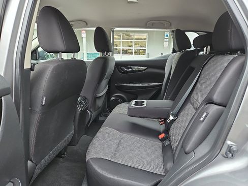 Certified 2021 Nissan Rogue Sport SV image 8