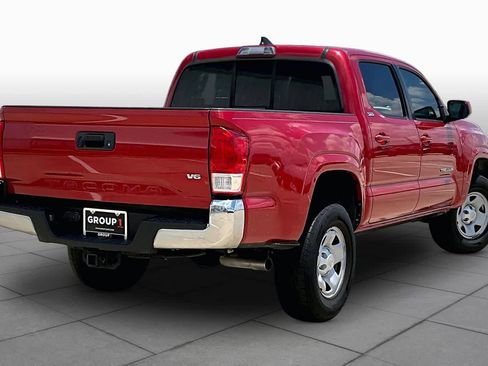 Used 2016 Toyota Tacoma SR5 w/ Towing Package RWD image 13