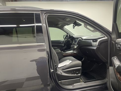 Used 2018 GMC Yukon SLE w/ SLE Value Package image 26