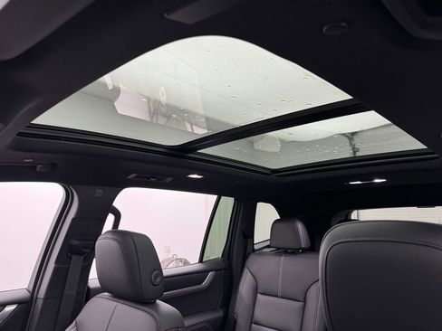 New 2026 GMC Acadia Elevation w/ Elevation Premium Package AWD/4WD image 5