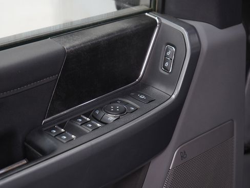 Used 2023 Ford F250 XLT w/ XLT Premium Package image 24