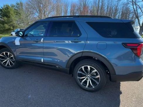 New 2026 Ford Explorer ST-Line AWD/4WD image 4