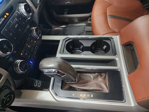 Used 2019 Ford F150 King Ranch w/ Equipment Group 601A Luxury AWD/4WD image 21