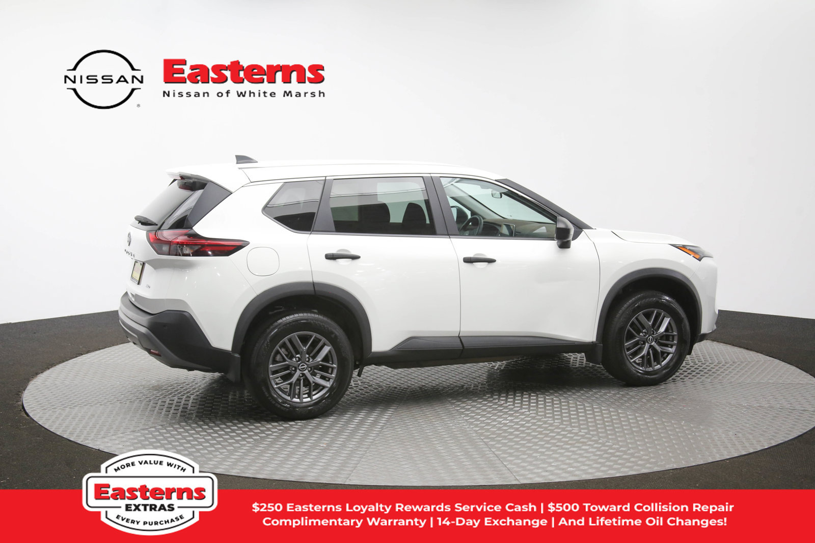 Used 2023 Nissan Rogue S AWD/4WD image 43