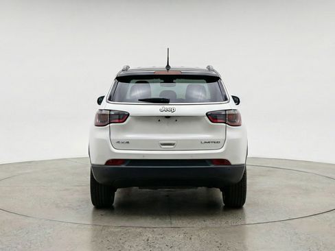 Used 2025 Jeep Compass Limited image 7